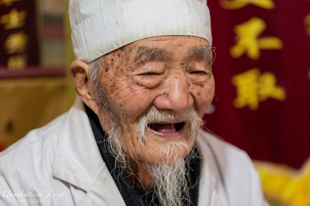 Baisha: He Shixiu ("Dr Ho")